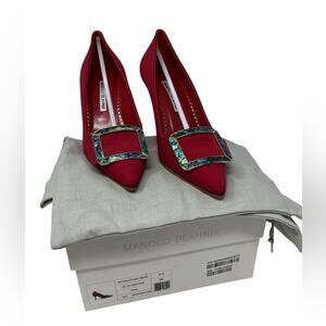 New In Box Manolo Blahnik Maysale Buckle Pump Crepe De Chine Red size 37.5 EU